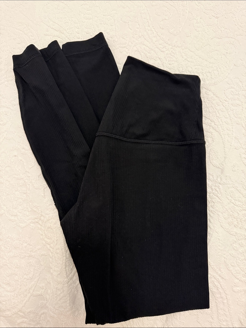 Lululemon ribbed black High-Waist Leggings